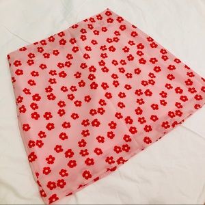 🧚🏻‍♀️🤍👼🏻BRAND NWOT PP FUN FLORAL MINI SKIRT